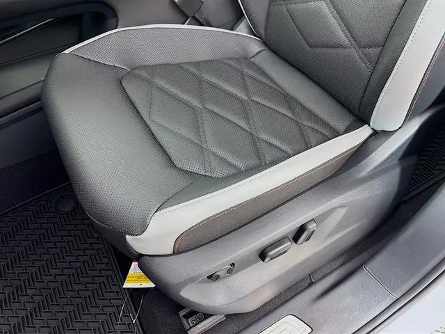 2026 Volkswagen Atlas Peak Edition