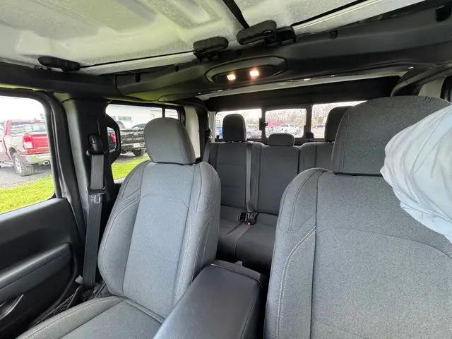 2026 Jeep Gladiator Sport S