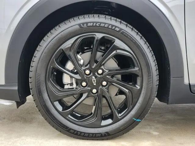 2027 Chevrolet Bolt RS FWD