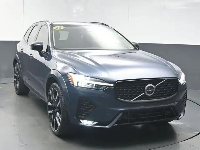 2023 Volvo XC60 B5 Ultimate Dark Theme