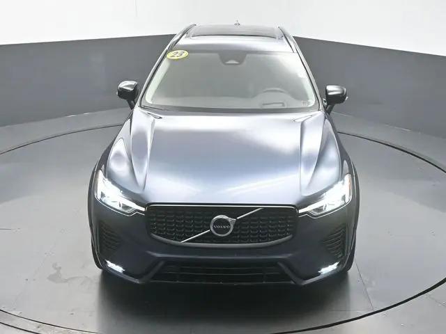 2023 Volvo XC60 B5 Ultimate Dark Theme