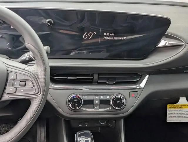 2026 Buick NV Preferred FWD