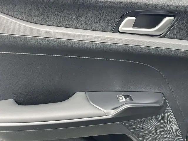 2026 Kia K5 LXS FWD