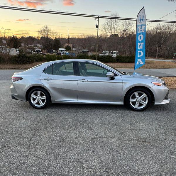2018 Toyota Camry XLE