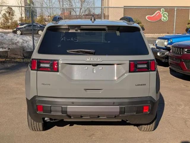 2026 Jeep Cherokee Laredo 4x4
