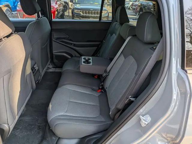 2026 Jeep Cherokee Laredo 4x4
