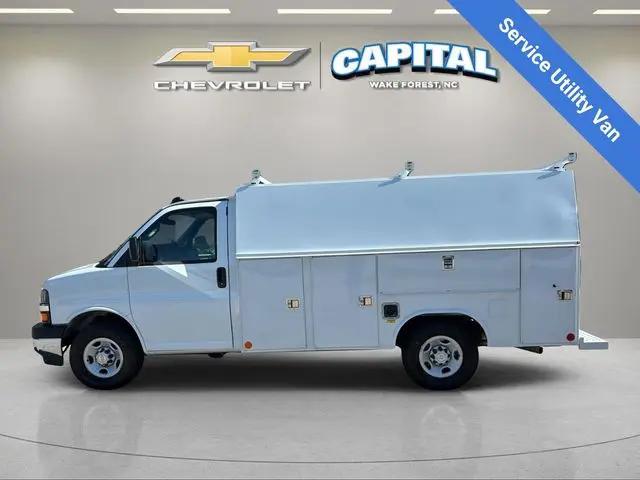 2025 Chevrolet Express Cutaway Work Van