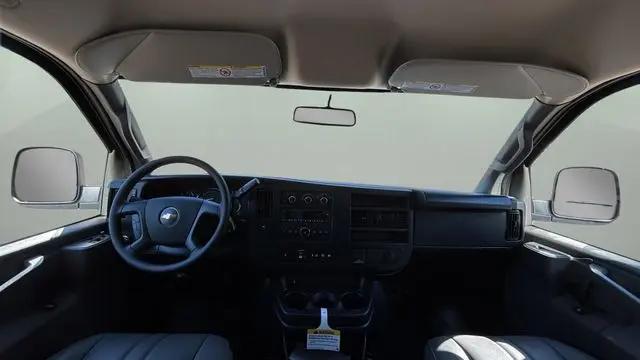 2025 Chevrolet Express Cutaway Work Van