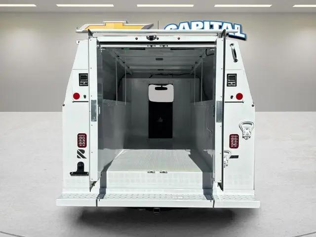 2025 Chevrolet Express Cutaway Work Van