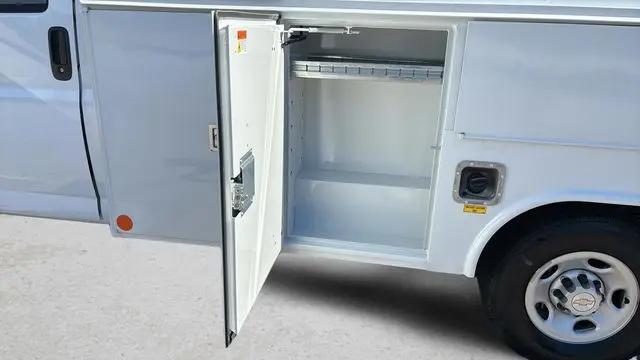 2025 Chevrolet Express Cutaway Work Van