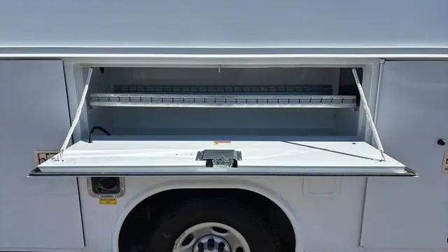 2025 Chevrolet Express Cutaway Work Van