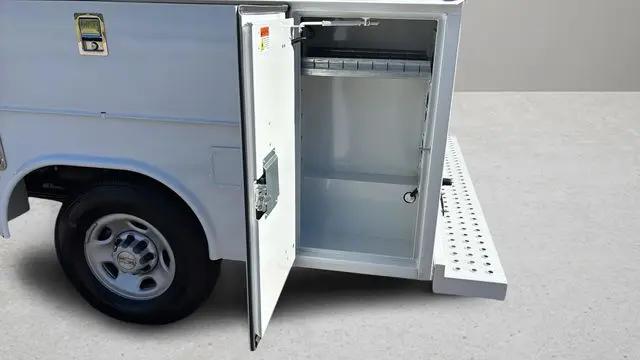 2025 Chevrolet Express Cutaway Work Van