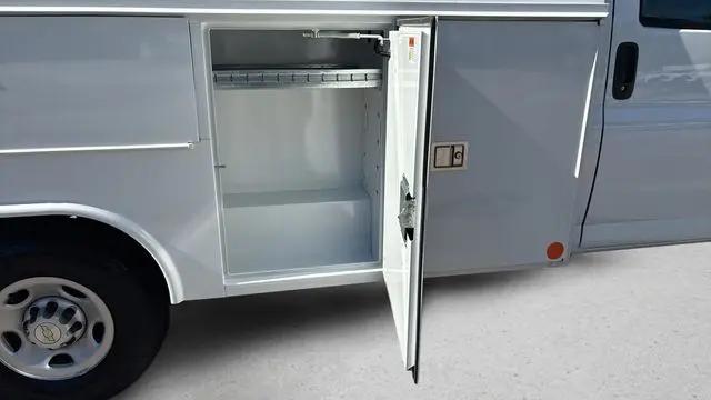 2025 Chevrolet Express Cutaway Work Van