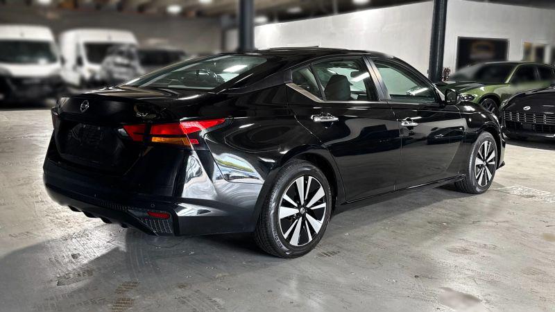 2021 Nissan Altima SV FWD
