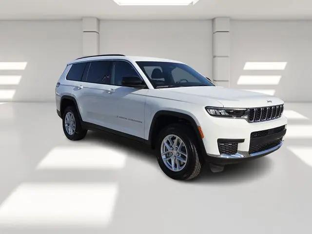 2026 Jeep Grand Cherokee L Laredo 4x4