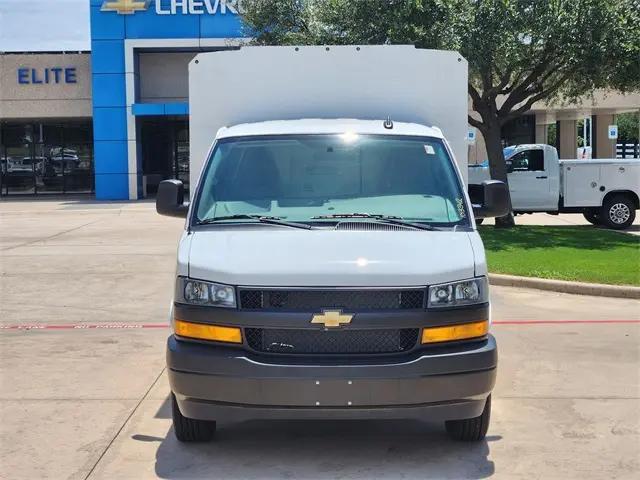 2025 Chevrolet Express Cutaway Work Van