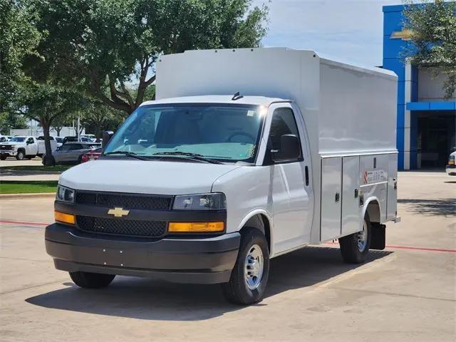 2025 Chevrolet Express Cutaway Work Van