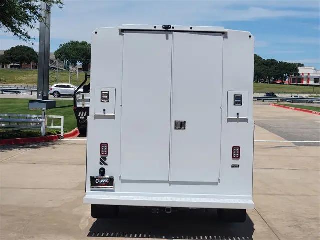 2025 Chevrolet Express Cutaway Work Van