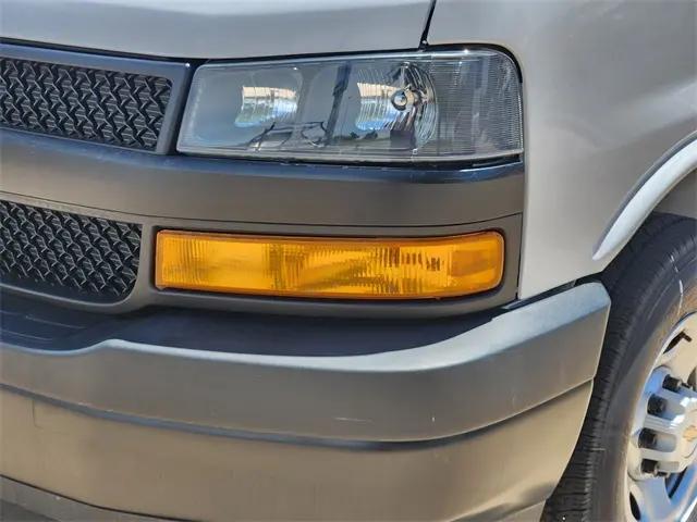 2025 Chevrolet Express Cutaway Work Van