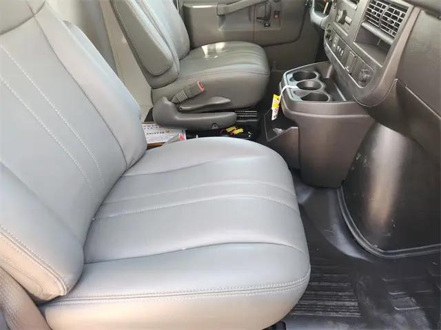 2025 Chevrolet Express Cutaway Work Van