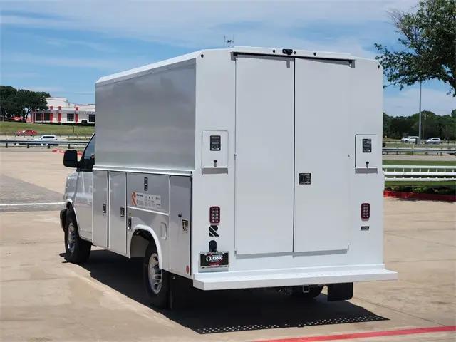 2025 Chevrolet Express Cutaway Work Van