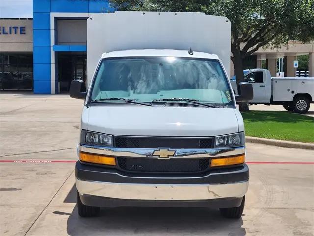 2025 Chevrolet Express Cutaway Work Van