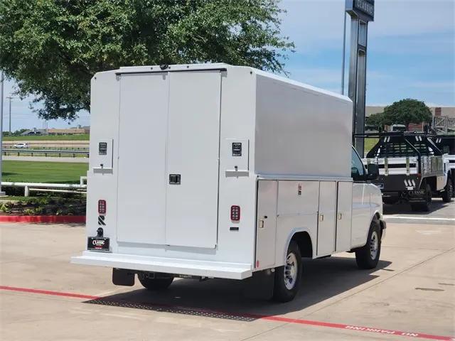 2025 Chevrolet Express Cutaway Work Van