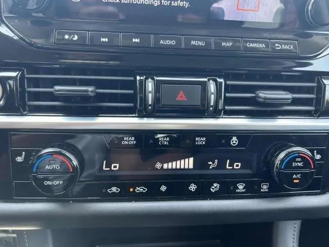 2023 Nissan Pathfinder SL 4WD