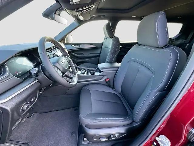2026 Jeep Grand Cherokee L Altitude 4x2