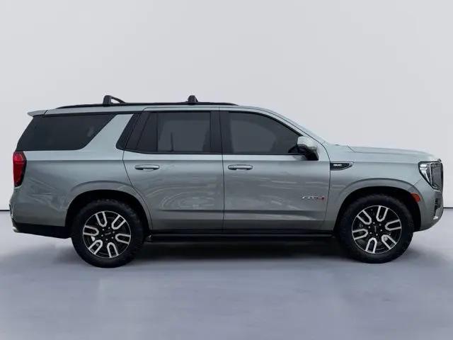 2024 GMC Yukon 4WD AT4