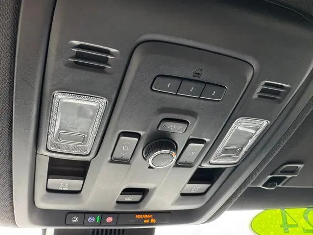 2024 GMC Yukon 4WD AT4