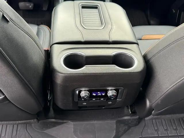 2024 GMC Yukon 4WD AT4