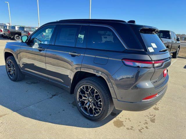 2026 Jeep Grand Cherokee Summit 4x4