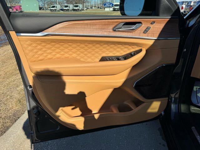 2026 Jeep Grand Cherokee Summit 4x4