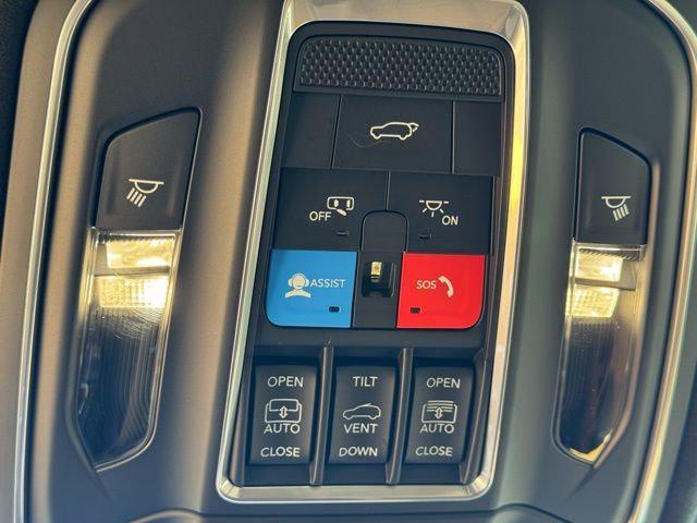 2026 Jeep Grand Cherokee Summit 4x4