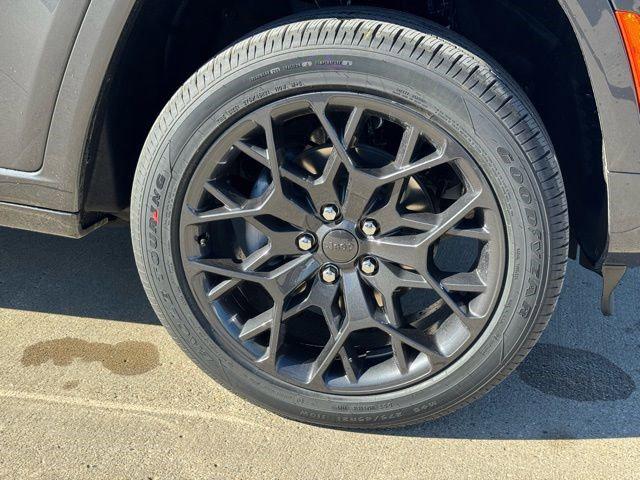 2026 Jeep Grand Cherokee Summit 4x4
