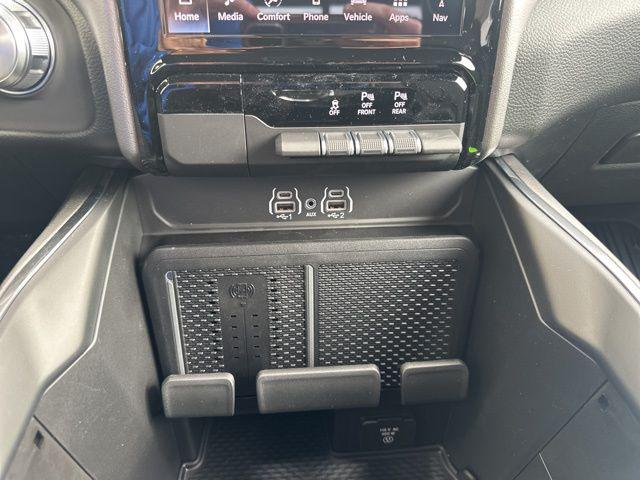 2026 Ram 1500 Laramie Crew Cab 4x4 57 Box