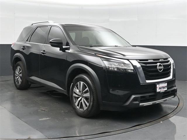 2023 Nissan Pathfinder SL 4WD