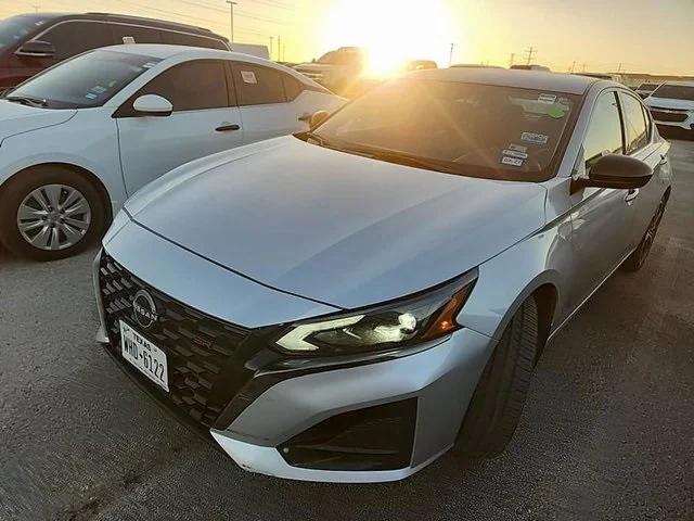 2025 Nissan Altima SR FWD 2025 Nissan Altima SR FWD