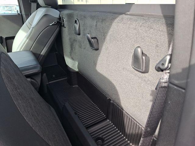 2024 Ram 2500 Tradesman Regular Cab 4x4 8' Box
