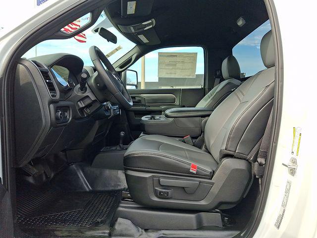 2024 Ram 2500 Tradesman Regular Cab 4x4 8' Box