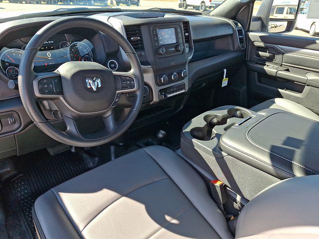 2024 Ram 2500 Tradesman Regular Cab 4x4 8' Box