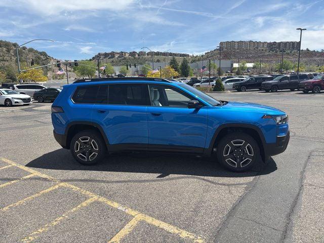 2026 Jeep Cherokee Laredo 4x4