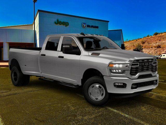 2026 Ram 3500 Tradesman Crew Cab 4x4 8' Box