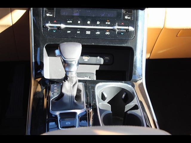 2024 Kia Carnival MPV EX