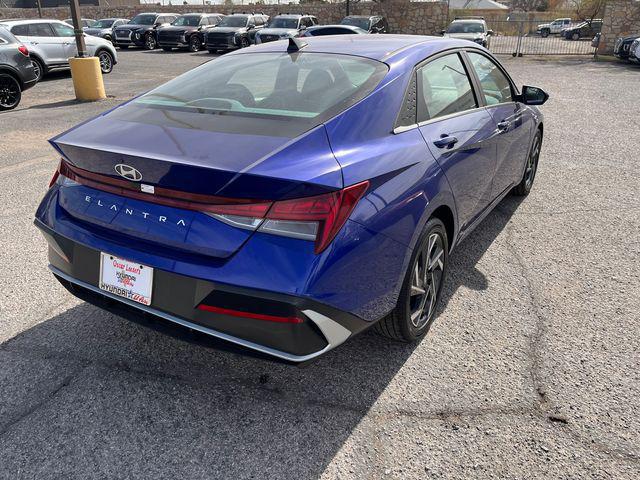 2025 Hyundai Elantra SEL Convenience