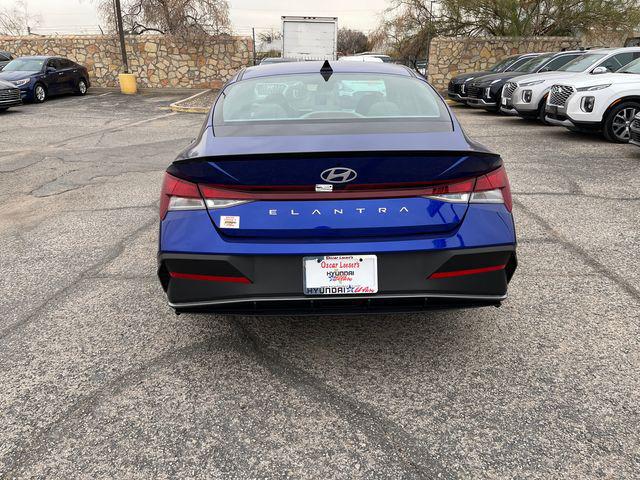 2025 Hyundai Elantra SEL Convenience