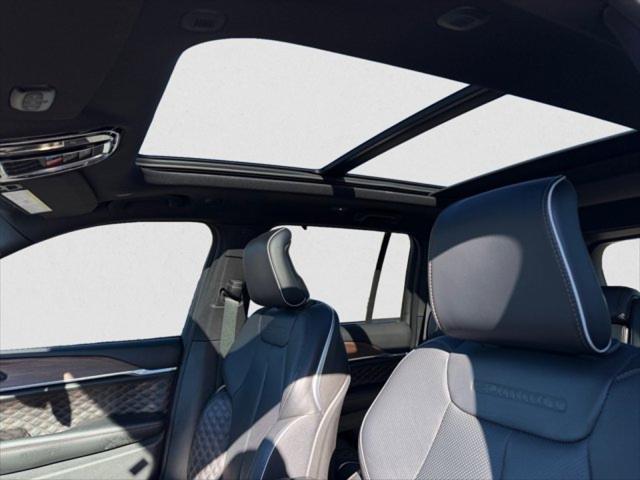 2023 Jeep Grand Cherokee Summit