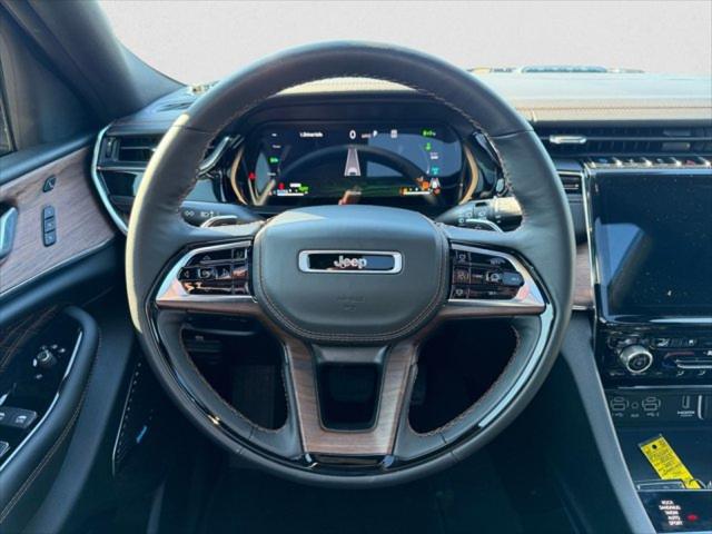 2023 Jeep Grand Cherokee Summit