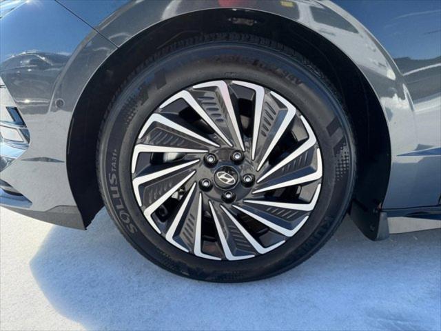 2025 Hyundai Sonata Hybrid Limited